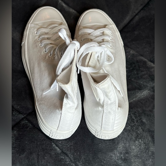 Converse Classic White High-Tops - Picture 8 of 9